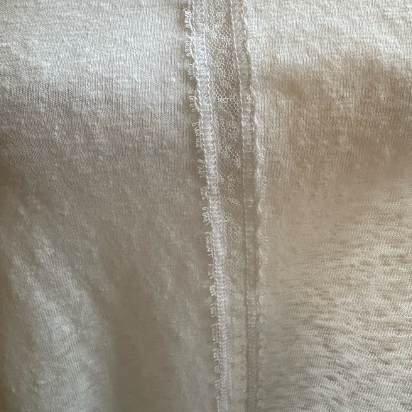 Victoria's Secret White Camisole Top. SIZE M - Picture 3 of 6